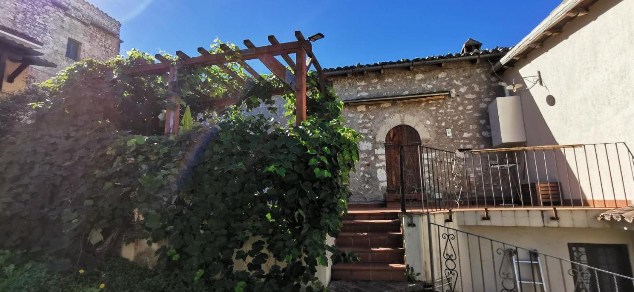 Country House Trevi Umbria Borghetto Vetuliae Santa Maria in Valle Exterior photo
